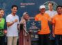 Galuh Puspha Captain Bogor Runners dalam penyerahan donasi Charity Run